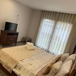Miranda House Apartment