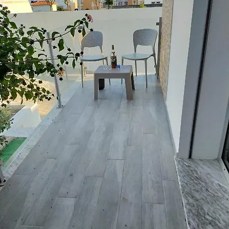 Miranda House *